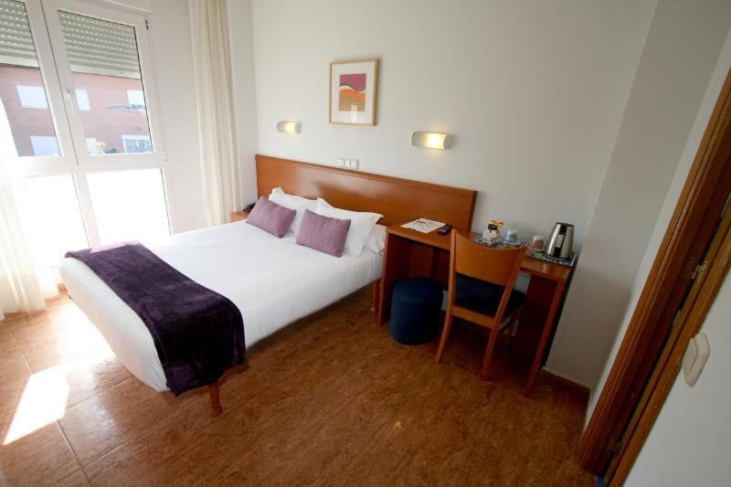 Hotel Rural Tierras Del Cid Quintanaduenas Room photo